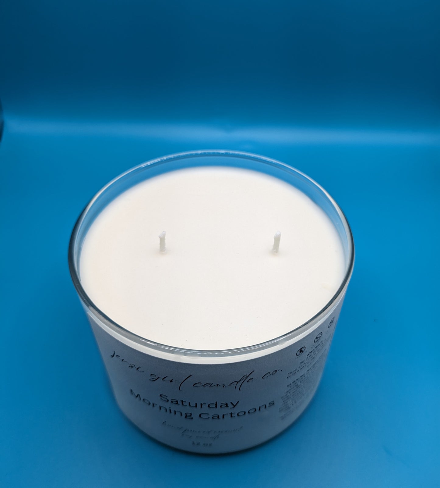2 wick candle