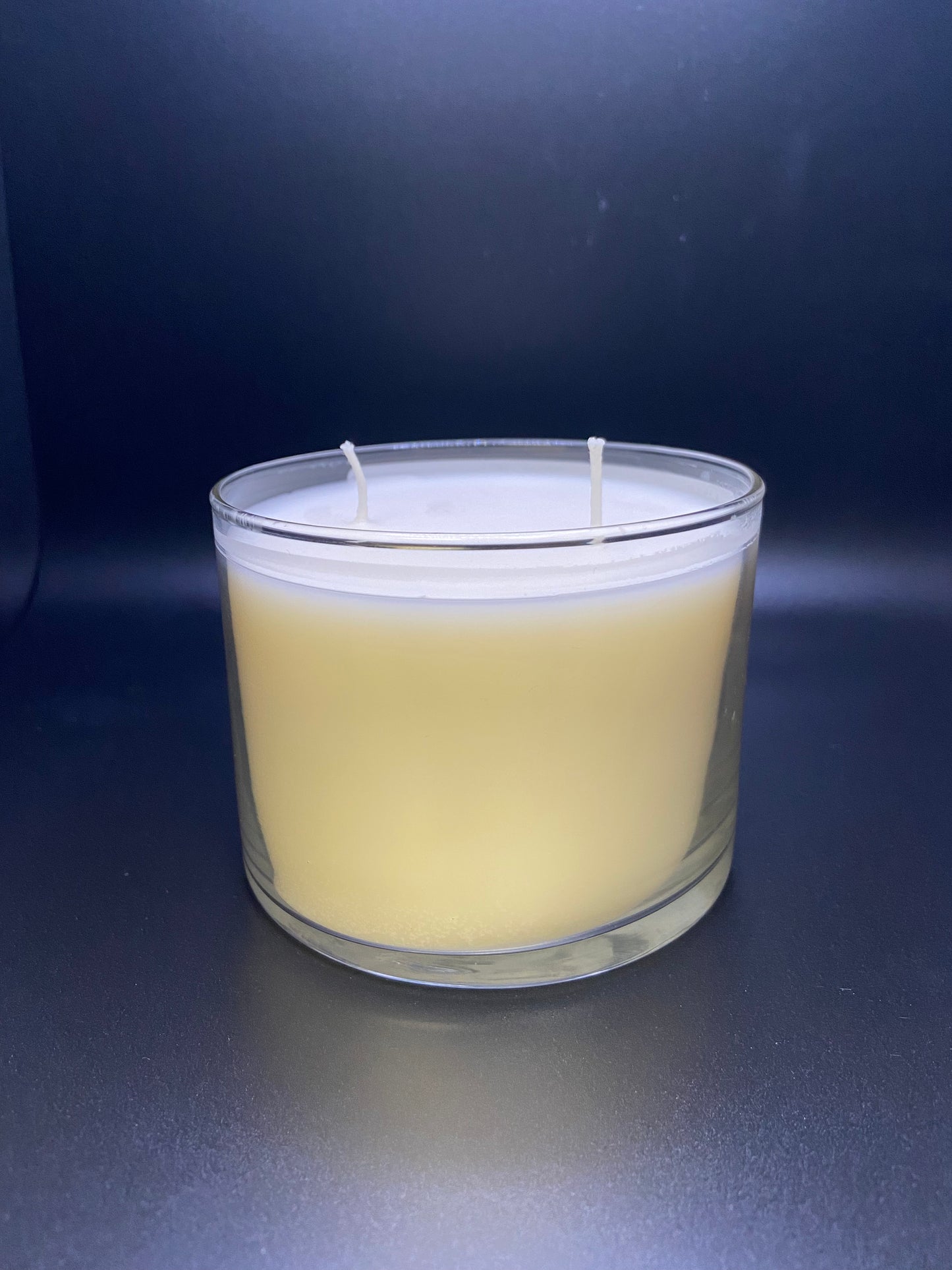 2 wick candle
